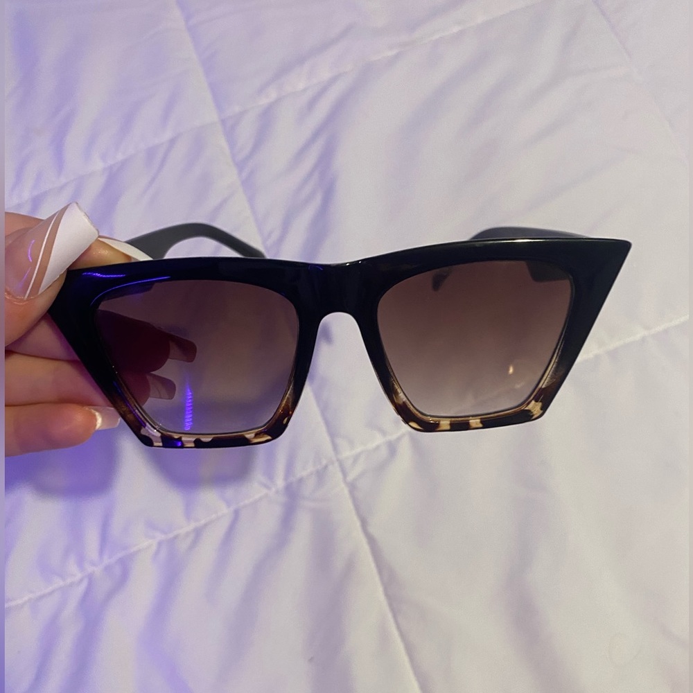 Women’s sunglasses